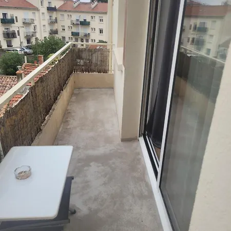 Apparemment Proche De La Daire Béziers
