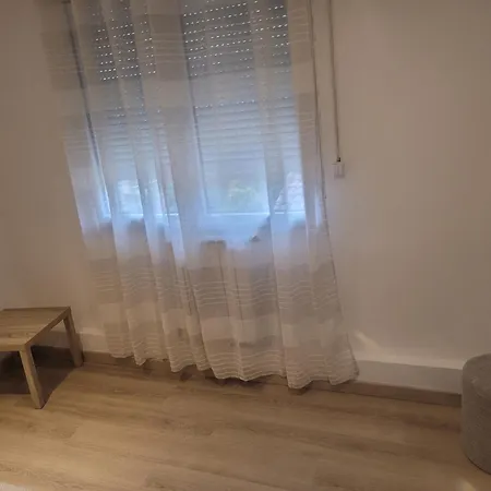 Daire Apparemment Proche De La Béziers